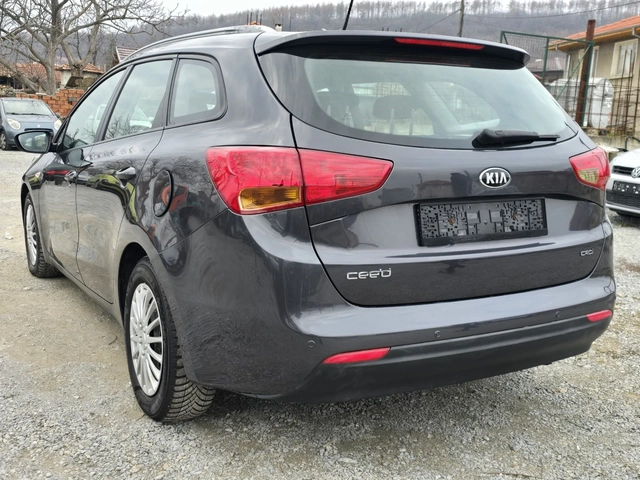 Kia Ceed 1.4 CRDI 90 К.С. / КЛИМА / ЕВРО 5 - автомобили, коли, обяви за нови и употребявани 2