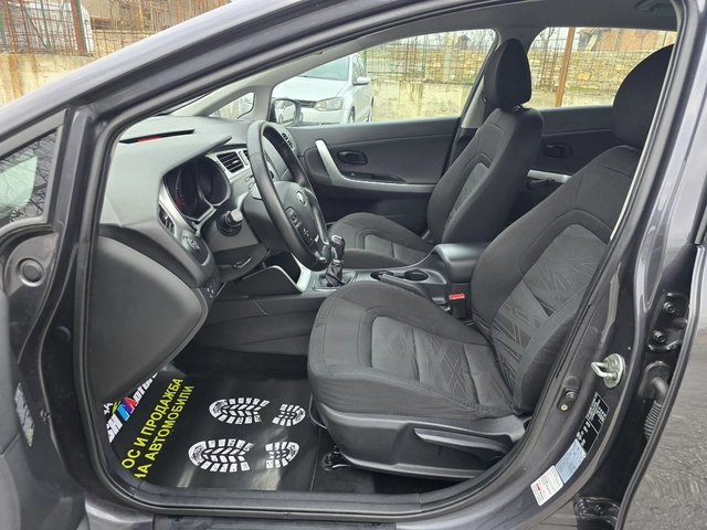Kia Ceed 1.4 CRDI 90 К.С. / КЛИМА / ЕВРО 5 - автомобили, коли, обяви за нови и употребявани 8