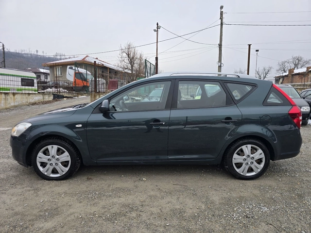 Kia Ceed 1.4 i 90 К.С. КЛИМАТИК/ НОВИ ГУМИ - автомобили, коли, обяви за нови и употребявани 4