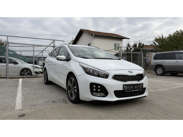 Kia Ceed GT Line - автомобили, коли, обяви за нови и употребявани 1