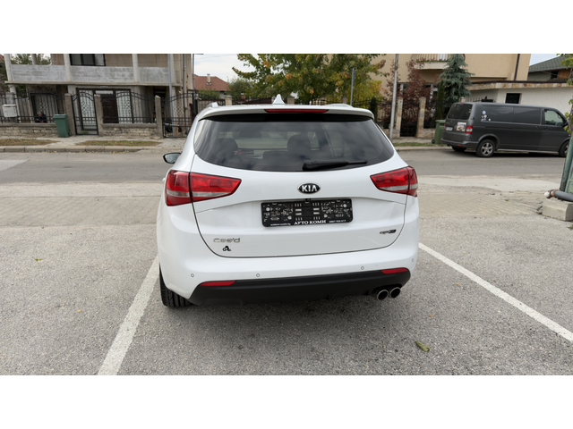 Kia Ceed GT Line - автомобили, коли, обяви за нови и употребявани 5