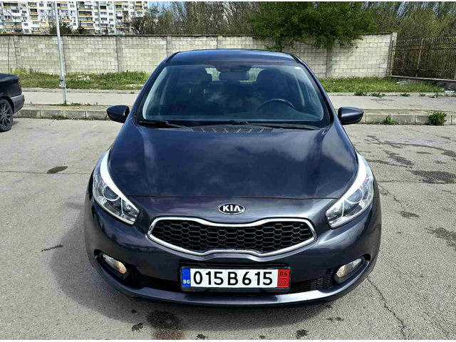Kia Ceed KATO НОВ/1.6i/135hp - автомобили, коли, обяви за нови и употребявани 1