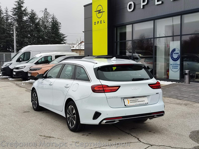Kia Ceed SUV 141к.с. Plug-In Hybrid - автомобили, коли, обяви за нови и употребявани 5