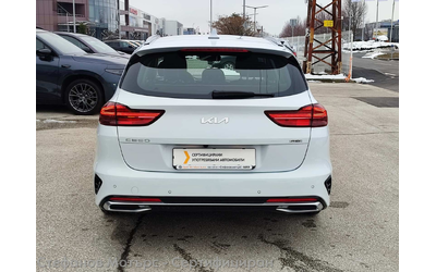 Kia Ceed SUV 141к.с. Plug-In Hybrid - автомобили, коли, обяви за нови и употребявани 6