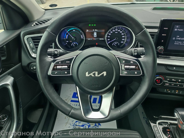 Kia Ceed SUV 141к.с. Plug-In Hybrid - автомобили, коли, обяви за нови и употребявани 8