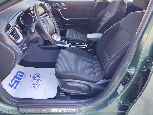 Kia Ceed SUV 141к.с. Plug-In Hybrid - автомобили, коли, обяви за нови и употребявани 11