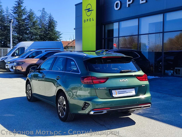 Kia Ceed SUV 141к.с. Plug-In Hybrid - автомобили, коли, обяви за нови и употребявани 7
