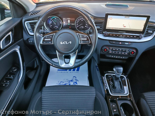 Kia Ceed SUV 141к.с. Plug-In Hybrid - автомобили, коли, обяви за нови и употребявани 9