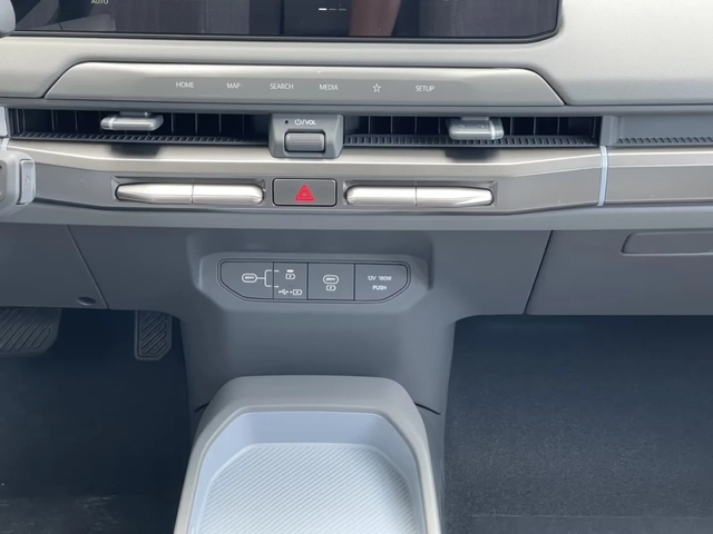 Kia EV3 AIR 58.3kwh DISTRONIC Keyless Winter Package B/S - автомобили, коли, обяви за нови и употребявани 11