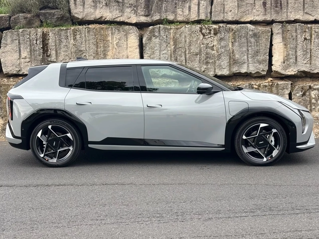Kia EV4 GT-LINE Kia Certificate! All Options / Warranty - автомобили, коли, обяви за нови и употребявани 2