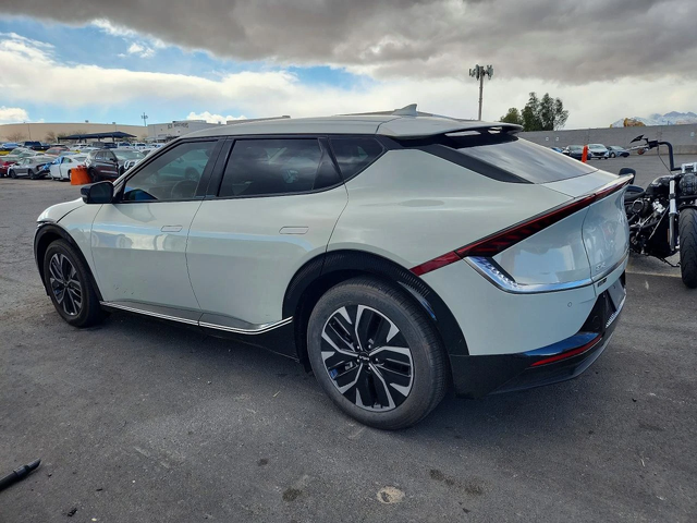 Kia EV6 МИНИМАЛНА ЩЕТА - автомобили, коли, обяви за нови и употребявани 3