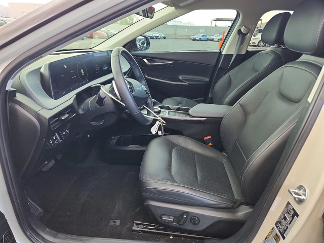 Kia EV6 МИНИМАЛНА ЩЕТА - автомобили, коли, обяви за нови и употребявани 6