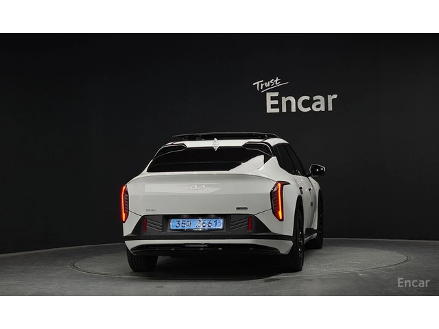 Kia EV6 EV4* LONG RANGE* 2WD* - автомобили, коли, обяви за нови и употребявани 3