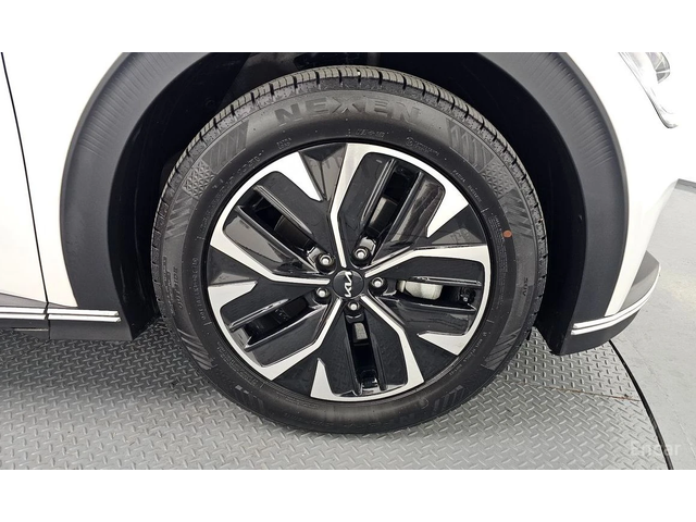 Kia EV6 * 4WD* КОЖА* ПОДГРЕВ* ОБДУХВАНЕ* КАМЕРА* - автомобили, коли, обяви за нови и употребявани 4