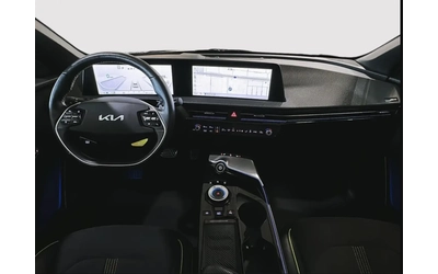 Kia EV6 2023 Kia EV6 GT - автомобили, коли, обяви за нови и употребявани 11