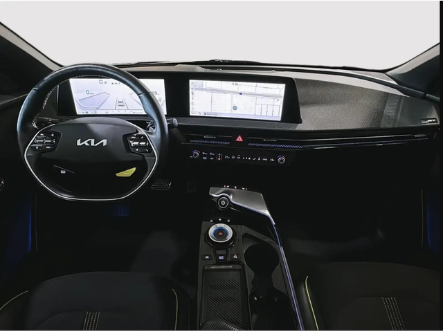Kia EV6 2023 Kia EV6 GT - автомобили, коли, обяви за нови и употребявани 11