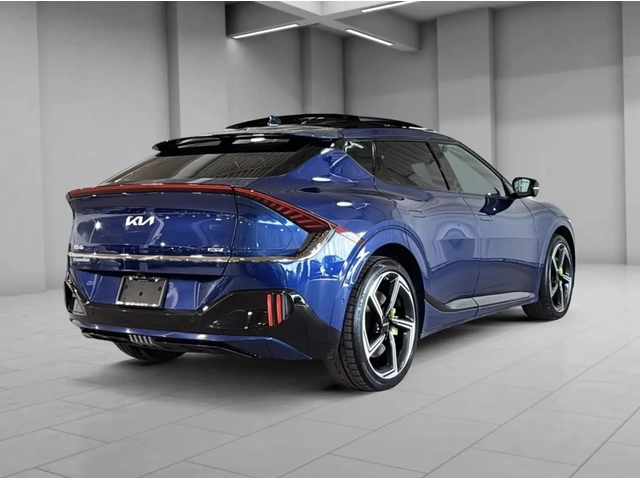 Kia EV6 2023 Kia EV6 GT - автомобили, коли, обяви за нови и употребявани 4