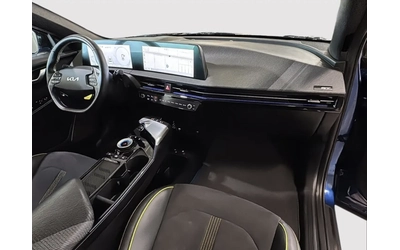 Kia EV6 2023 Kia EV6 GT - автомобили, коли, обяви за нови и употребявани 7