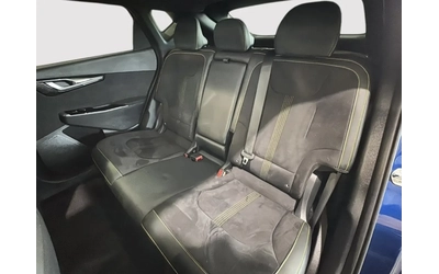 Kia EV6 2023 Kia EV6 GT - автомобили, коли, обяви за нови и употребявани 9