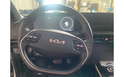 Kia EV6 AWD Long Range* GT-Line Pkg 1* 360* ОБДУХ - автомобили, коли, обяви за нови и употребявани 13