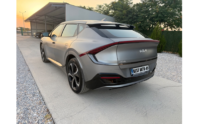KIA EV6 - автомобили, коли, обяви за нови и употребявани 6