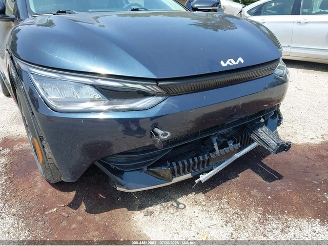 Kia EV6 2022 KIA EV6 WIND - автомобили, коли, обяви за нови и употребявани 1