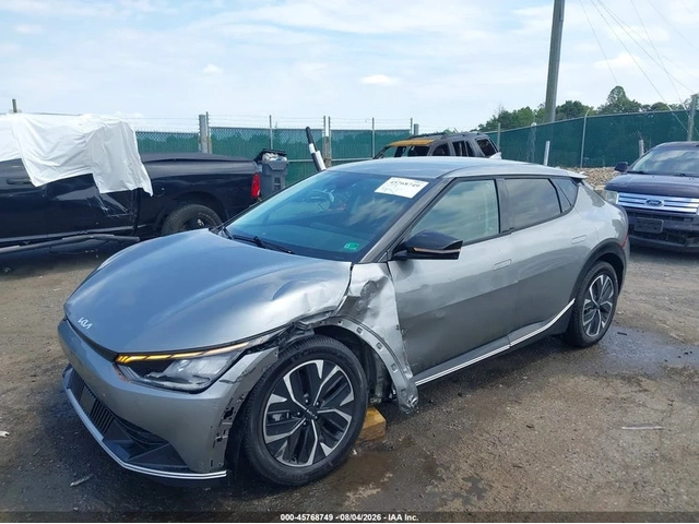 Kia EV6 2022 KIA EV6 WIND - автомобили, коли, обяви за нови и употребявани 2