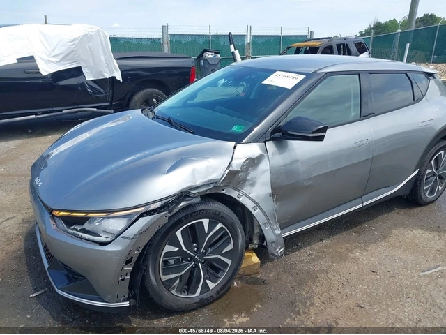 Kia EV6 2022 KIA EV6 WIND - автомобили, коли, обяви за нови и употребявани 3