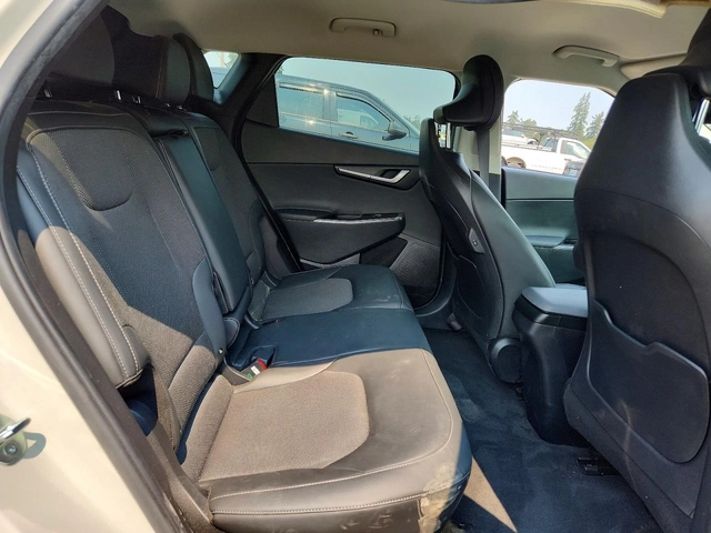 Kia EV6 Light Long Range AWD - автомобили, коли, обяви за нови и употребявани 10
