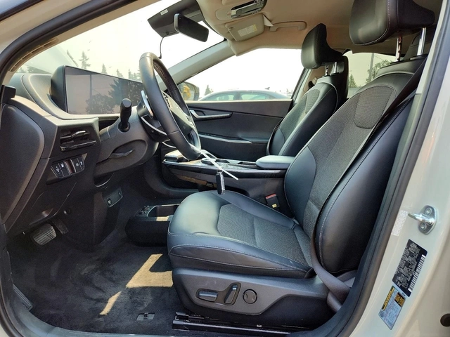 Kia EV6 Light Long Range AWD - автомобили, коли, обяви за нови и употребявани 6