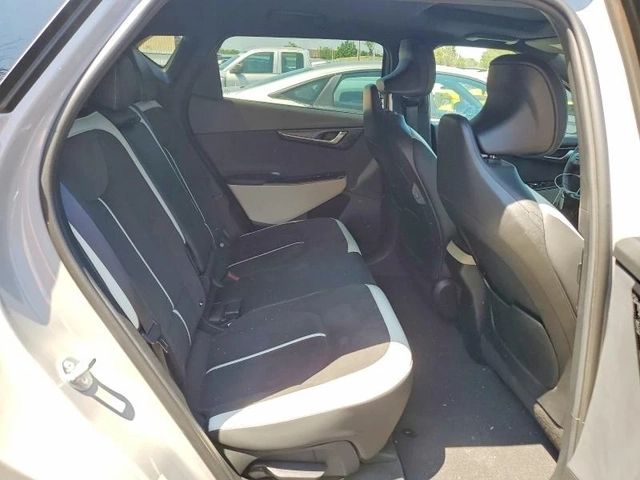 Kia EV6 GT-Line - автомобили, коли, обяви за нови и употребявани 10