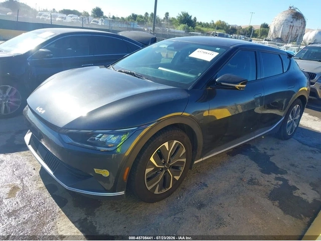 Kia EV6 Light - автомобили, коли, обяви за нови и употребявани 0