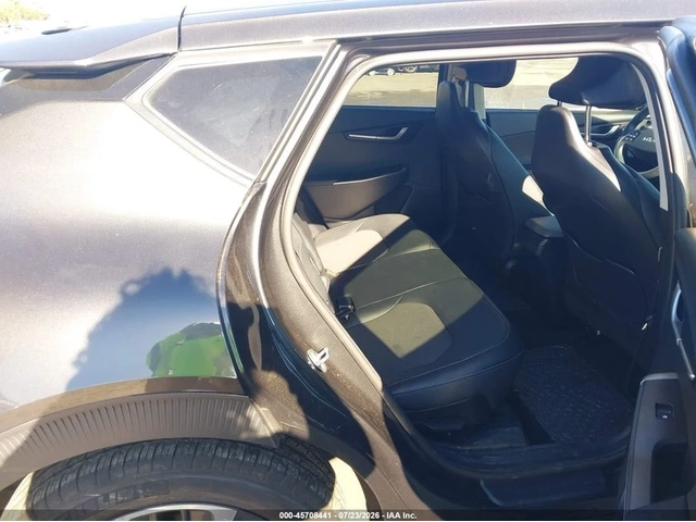 Kia EV6 Light - автомобили, коли, обяви за нови и употребявани 6