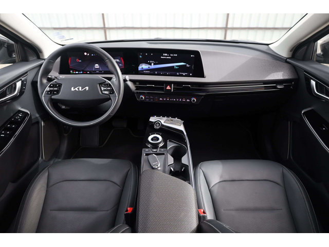 Kia EV6 EV6 - автомобили, коли, обяви за нови и употребявани 28