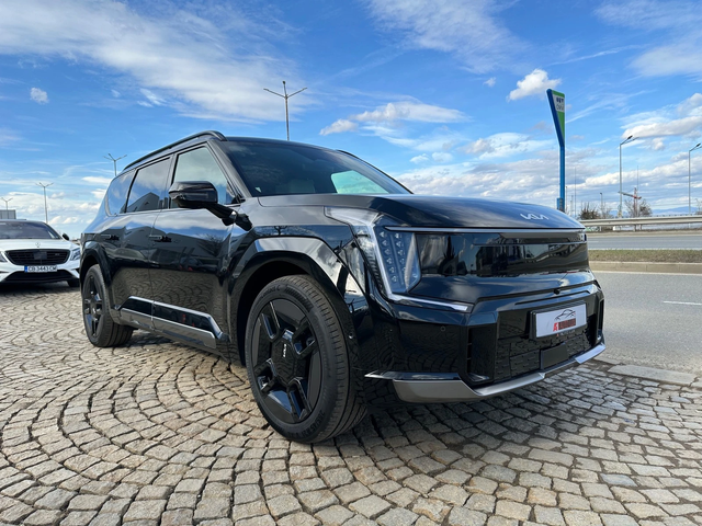 Kia EV9 GT-line - автомобили, коли, обяви за нови и употребявани 0