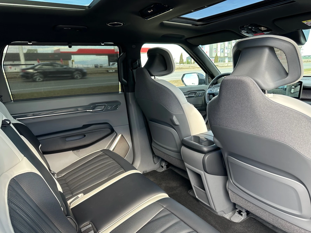 Kia EV9 GT-line - автомобили, коли, обяви за нови и употребявани 13