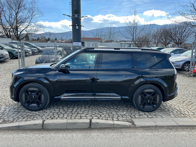 Kia EV9 GT-line - автомобили, коли, обяви за нови и употребявани 3