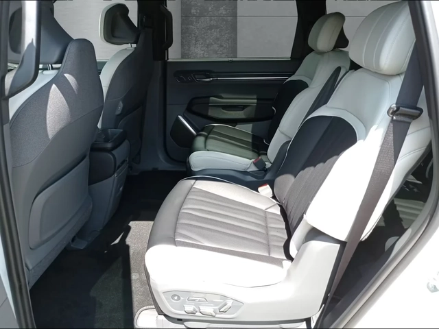 Kia EV9 GT-LINE 6s Launch Edition Relaxation (Capt Seats) - автомобили, коли, обяви за нови и употребявани 14