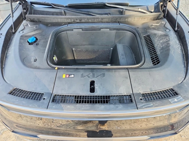 Kia EV9 LIGHT - автомобили, коли, обяви за нови и употребявани 11