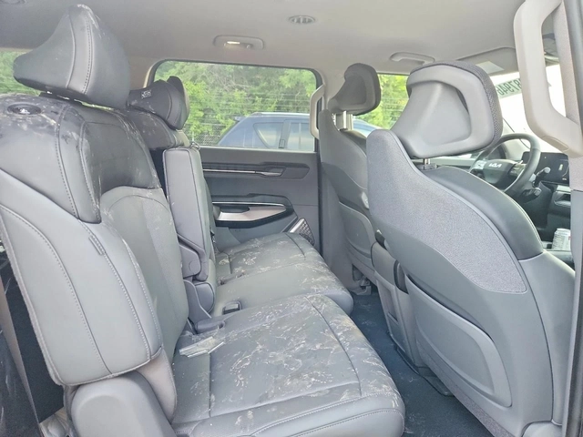 Kia EV9 LIGHT - автомобили, коли, обяви за нови и употребявани 9