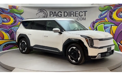 kia-ev9-land-w-premium-package-leather-sunroof-360-c-all-wheel-drive - 1