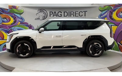 kia-ev9-land-w-premium-package-leather-sunroof-360-c-all-wheel-drive - 4