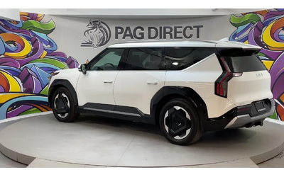 kia-ev9-land-w-premium-package-leather-sunroof-360-c-all-wheel-drive - 5