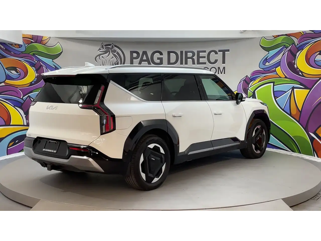 Kia EV9 Land w/Premium Package | LEATHER | SUNROOF | 360 C All Wheel Drive - автомобили, коли, обяви за нови и употребявани 7
