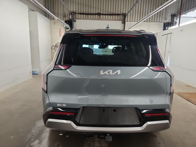 Kia EV9 N/A AWD - автомобили, коли, обяви за нови и употребявани 15