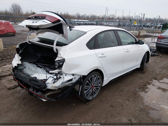 Kia Forte 1.6L I-4 DI, DOHC, VVT, TURBO, 201HP Front Wheel Drive - автомобили, коли, обяви за нови и употребявани 3