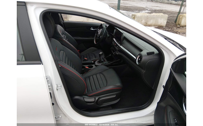 kia-forte-1-6l-i-4-di-dohc-vvt-turbo-201hp-front-wheel-drive - 4