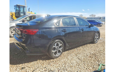 kia-forte-2-0l-4-front-wheel-drive - 2