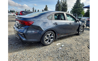 kia-forte-2-0l-4-front-wheel-drive - 3