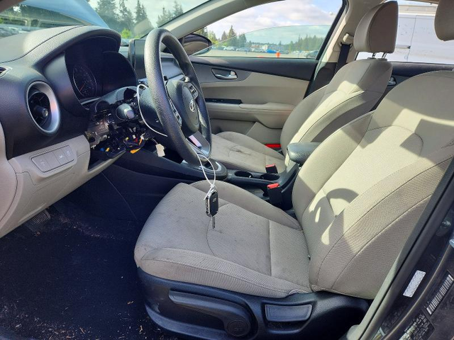 Kia Forte 2.0L 4 FRONT WHEEL DRIVE - автомобили, коли, обяви за нови и употребявани 7